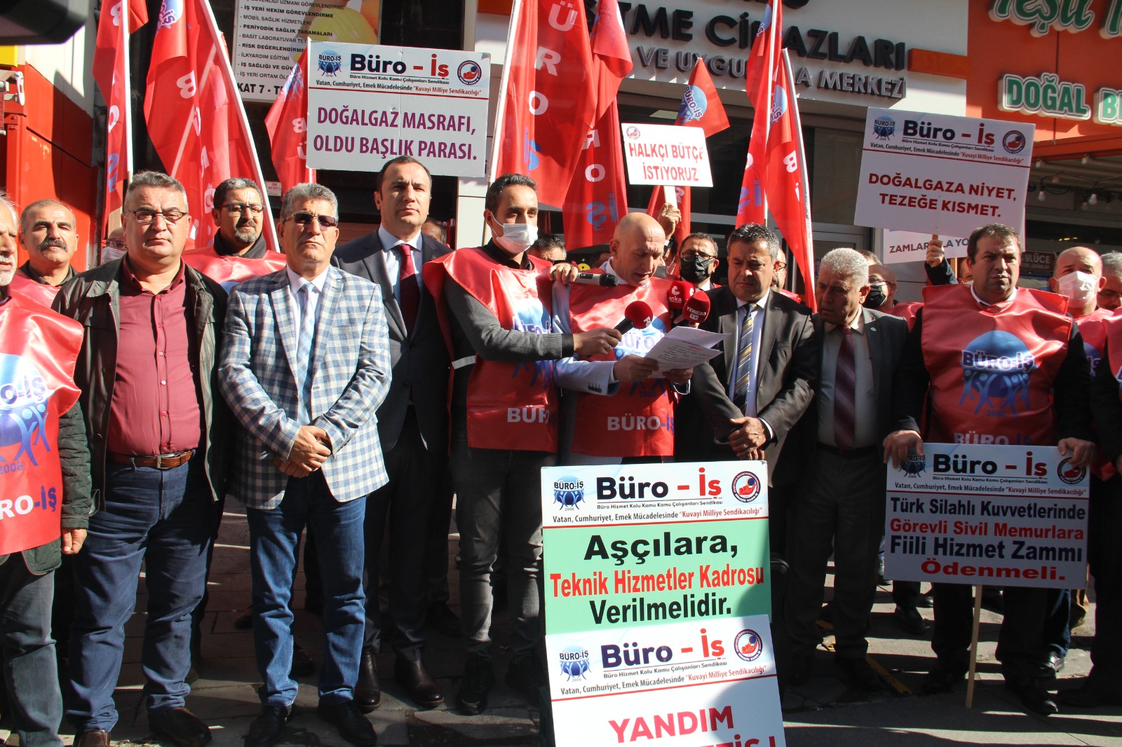 BÜRO-İŞ SENDİKASIYLA BİRLİKTE 2022 BÜTÇESİNİ PROTESTO ETTİK | EĞİTİM İŞ