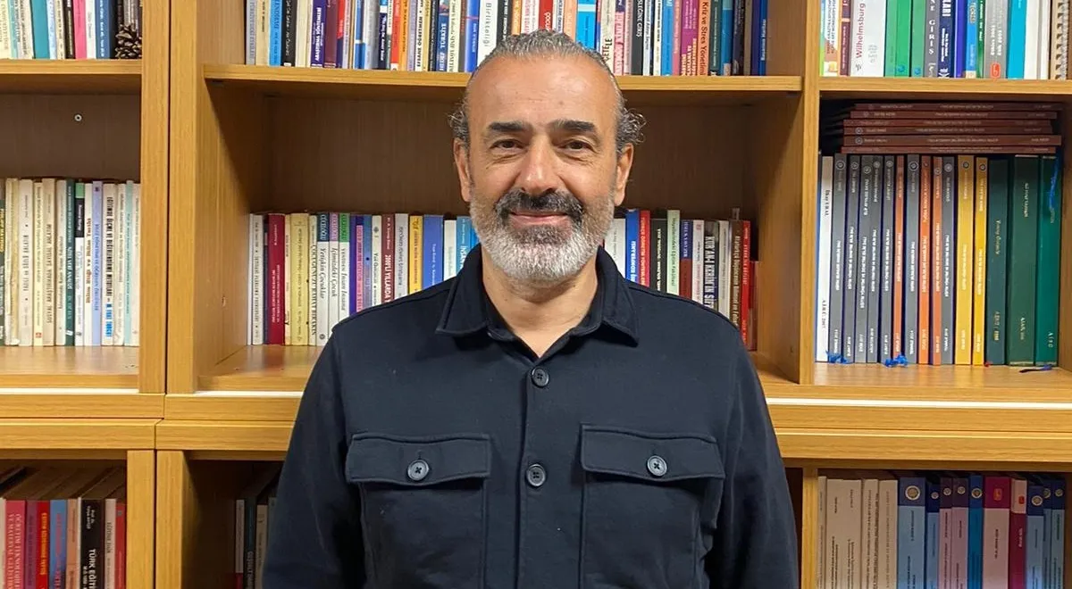 Dr. Ayhan URAL